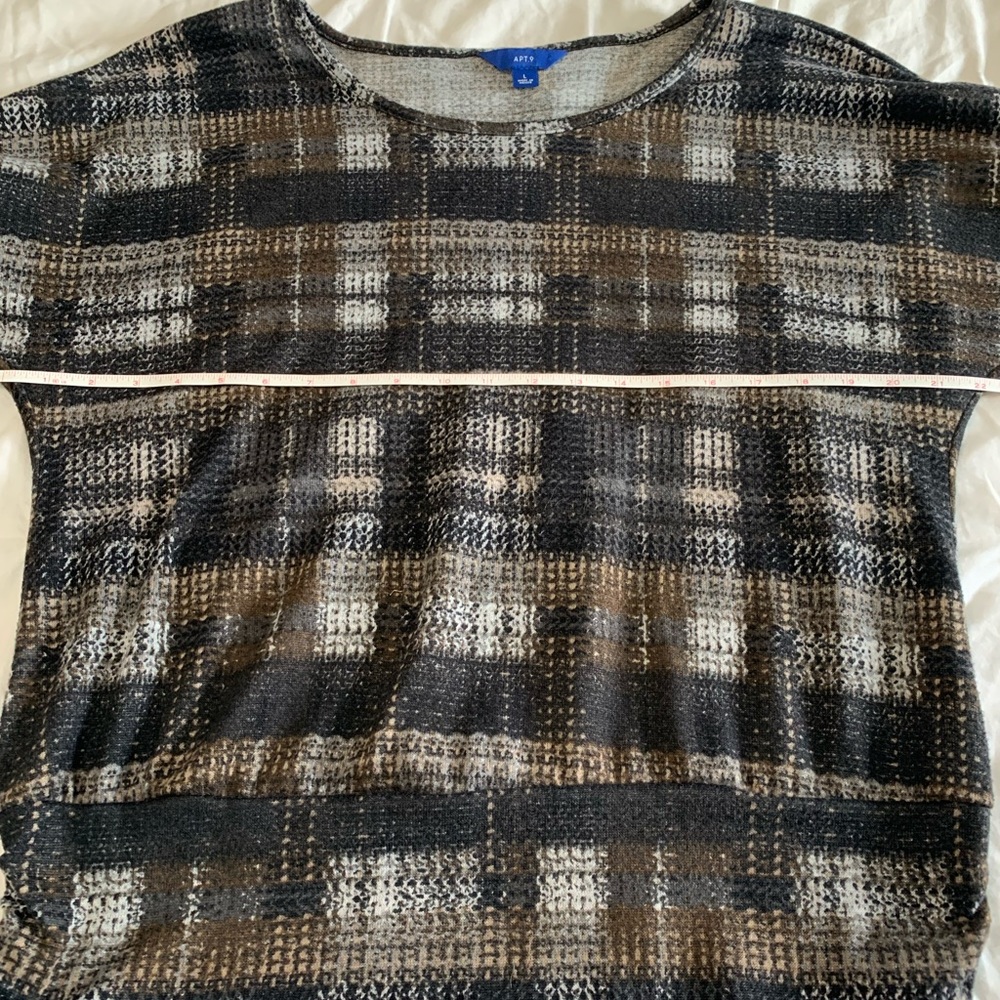 Perfect Neutral Top - Picture 6 of 14